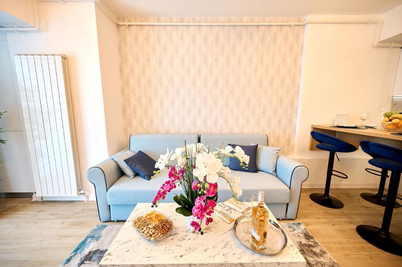 Vlezal Apartment Spa&Pool Beach Resort Mamaia Εξωτερικό φωτογραφία